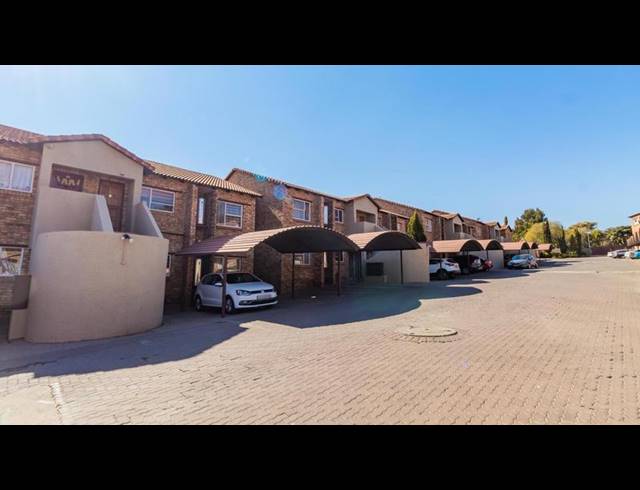 2 BEDROOM APARTMENT FOR SALE IN VORNA VALLEY